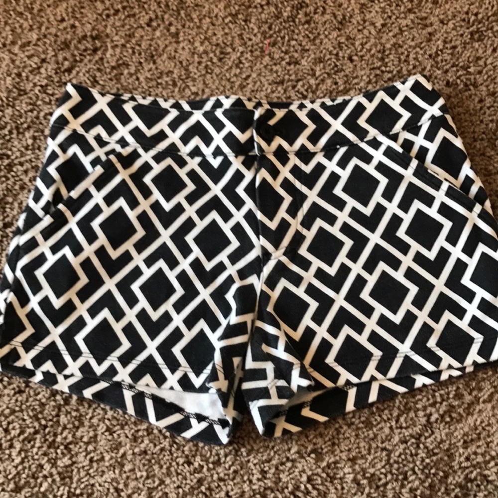 JK Black and White Patterned Shorts